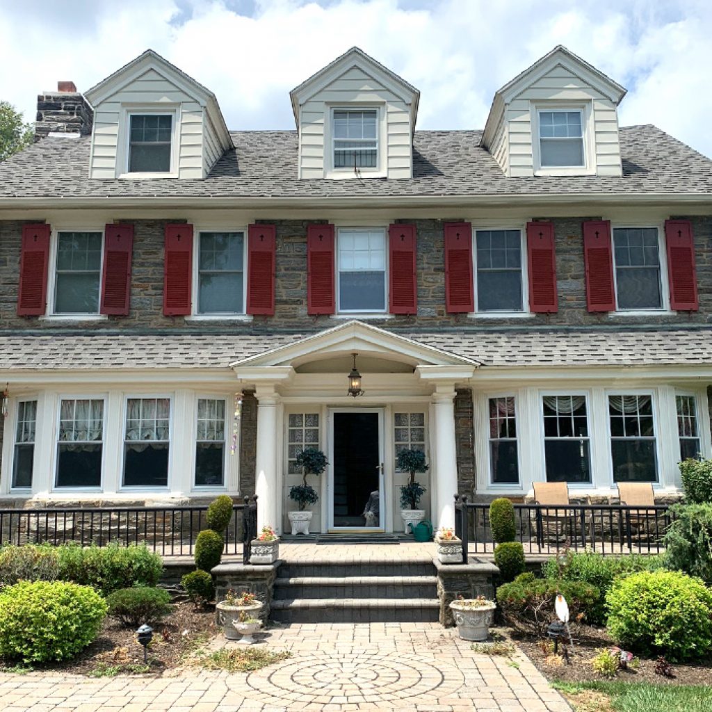 If you are searching for local painting contractors and home painters in Wayne, PA, Heiler Painting is a trusted choice. With years of experience under our belt, we have established ourselves as the go-to team for all your painting needs.